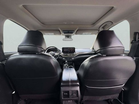 Used 2023 Nissan Altima 2.5 SL FWD image 41