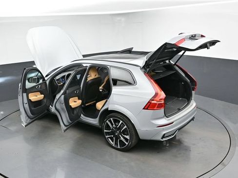 Used 2024 Volvo XC60 B5 Ultimate w/ Protection Package Premier AWD/4WD image 51