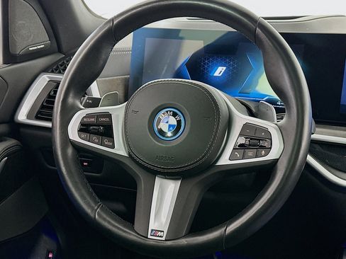 Used 2024 BMW X5 xDrive50e w/ M Sport Package image 8