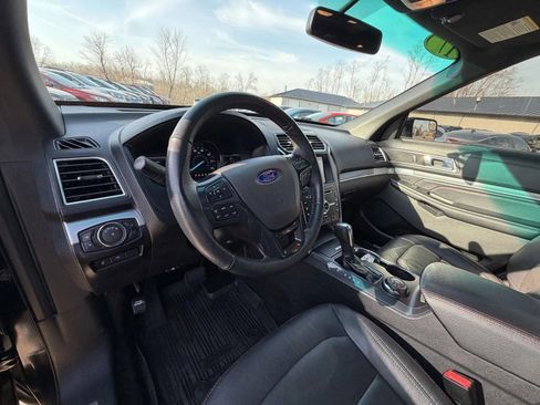 Used 2017 Ford Explorer Sport image 11