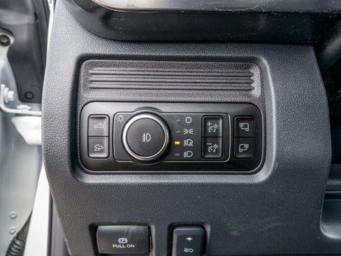 New 2026 Ford F250 Lariat w/ Black Appearance Package image 32