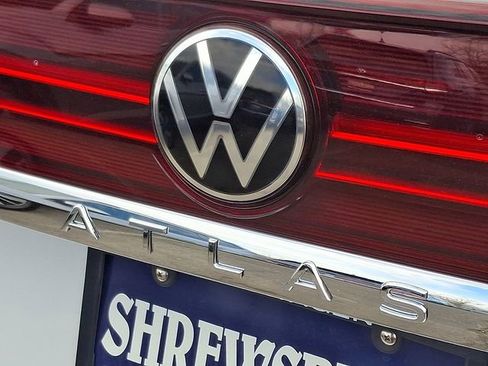New 2026 Volkswagen Atlas SE image 12