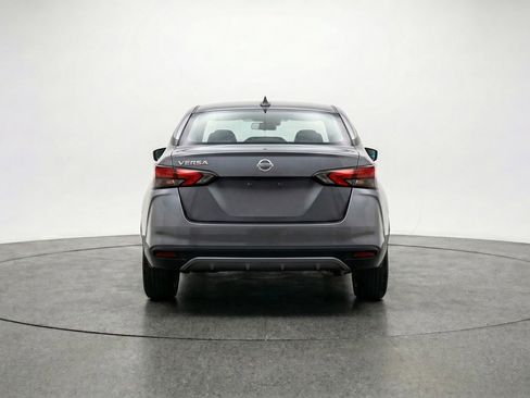 Used 2025 Nissan Versa SV image 7