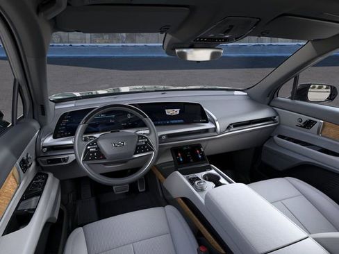 New 2026 Cadillac Vistiq Luxury w/ LPO, Floor Liner Package AWD/4WD image 15