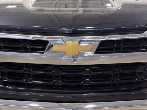Used 2024 Chevrolet Silverado 1500 LT AWD/4WD image 12