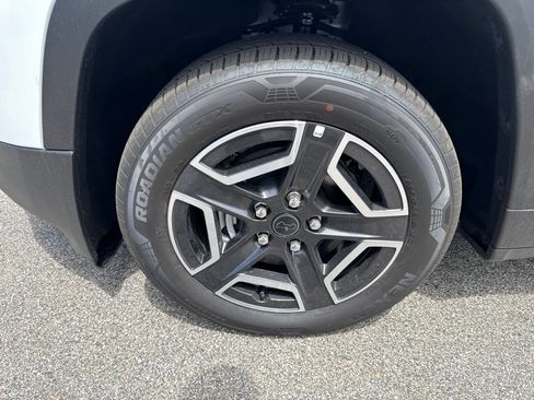 New 2026 Jeep Cherokee Limited AWD/4WD image 9
