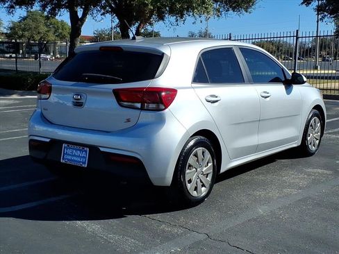 Used 2019 Kia Rio S w/ Technology Package image 6