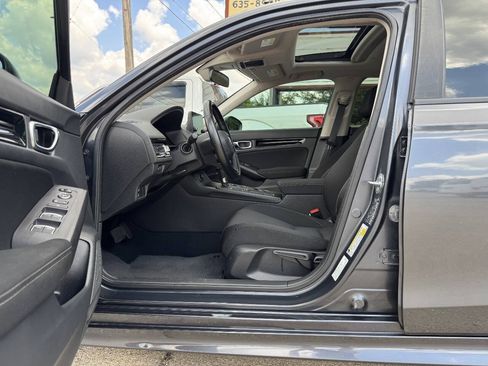 Used 2022 Honda Civic EX image 10