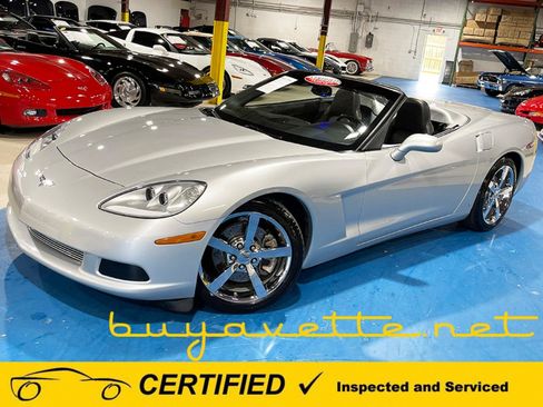 Used 2009 Chevrolet Corvette Convertible w/ Preferred Equipment Group RWD image 2