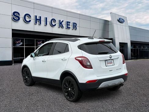 Used 2019 Buick Encore Essence FWD image 3
