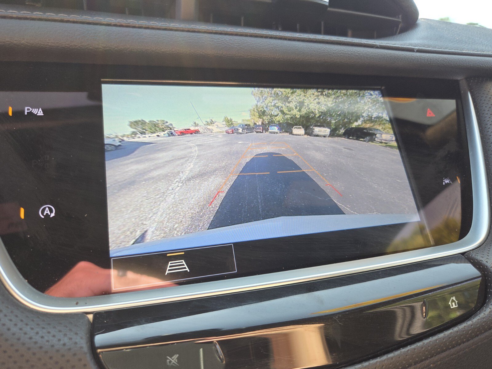 Used 2024 Cadillac XT6 Luxury AWD/4WD image 28
