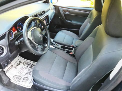 Used 2017 Toyota Corolla LE w/ Carpet Mat Package (TMS) FWD image 9