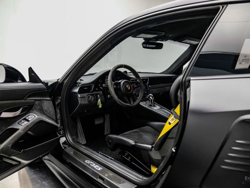 Used 2019 Porsche 911 GT3 RS image 45