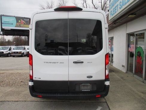 Used 2023 Ford Transit 350 XLT image 7