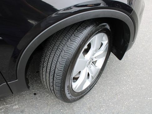 Used 2022 Volvo XC40 T4 Momentum image 19