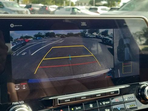 Used 2022 Toyota Highlander Platinum FWD image 26