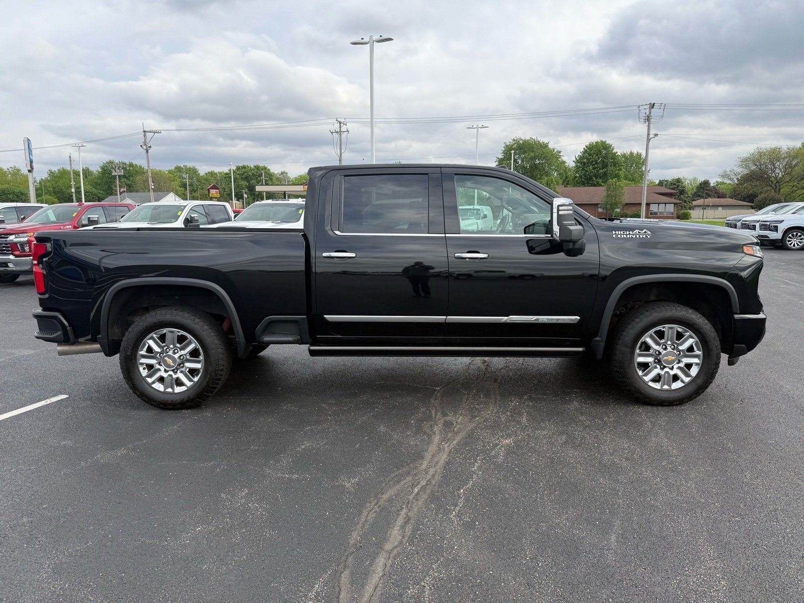 Used 2024 Chevrolet Silverado 2500 High Country w/ High Country Premium Package AWD/4WD image 6