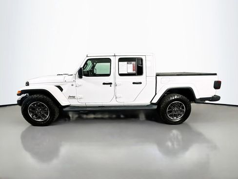 Used 2022 Jeep Gladiator Overland w/ LED Lighting Group AWD/4WD image 5