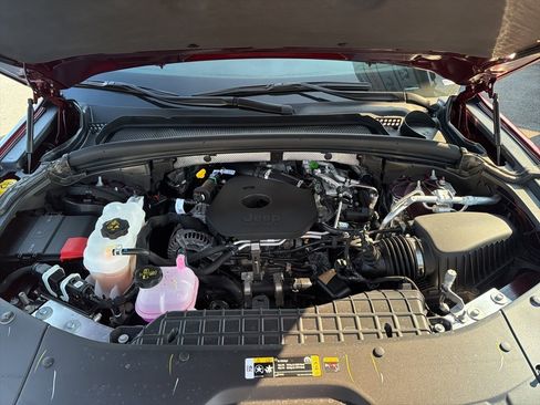 New 2026 Jeep Grand Cherokee Limited w/ Limited Altitude Package image 9