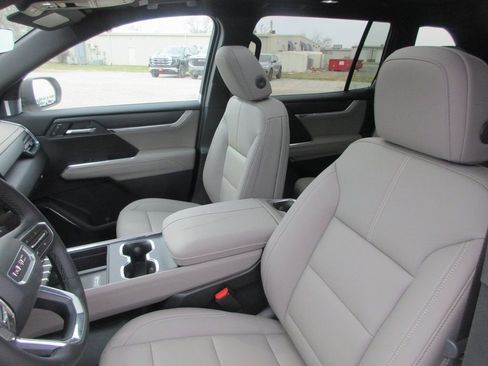 New 2026 GMC Acadia Elevation w/ Elevation Premium Package image 13