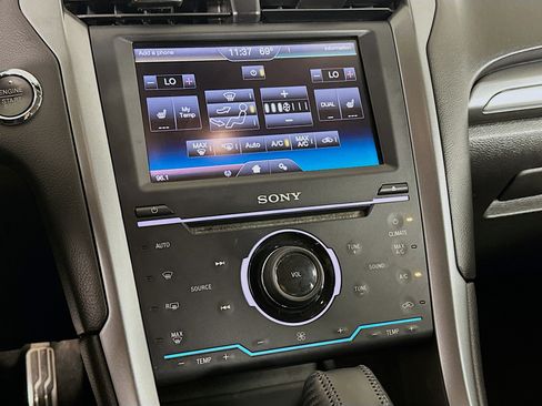 Used 2014 Ford Fusion Titanium image 23