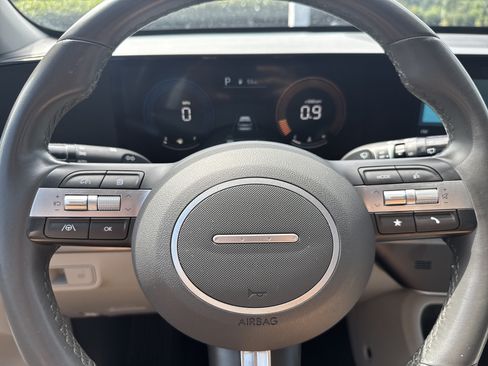 Used 2024 Hyundai Kona SEL AWD/4WD image 10