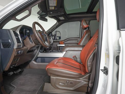 Used 2022 Ford F450 King Ranch w/ King Ranch Ultimate Package image 12