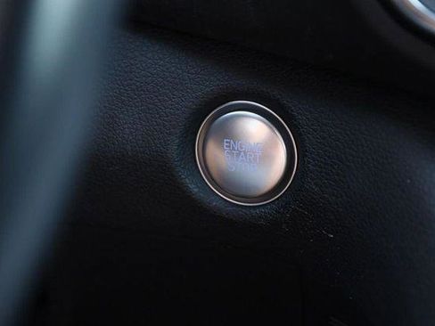 Used 2023 Hyundai Santa Fe SEL image 15