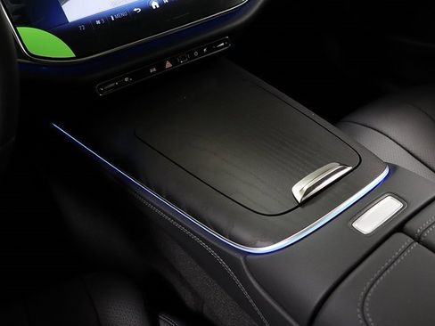 New 2026 Mercedes-Benz E 350 4MATIC Sedan image 23