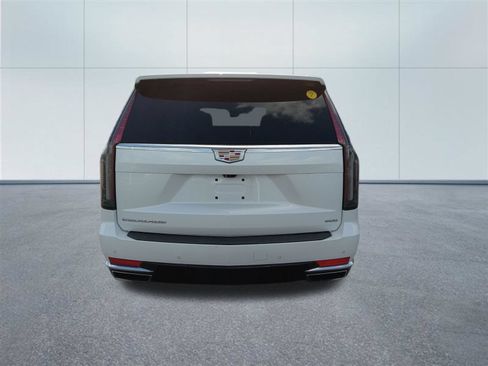 Used 2023 Cadillac Escalade ESV Premium Luxury AWD/4WD image 4