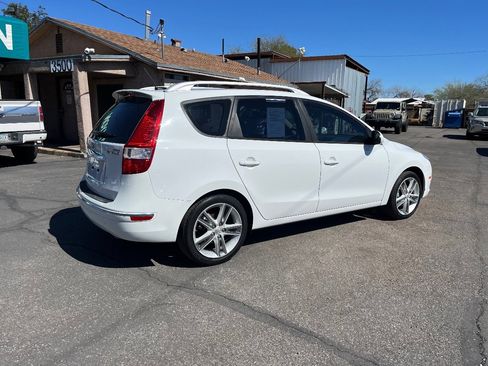 Used 2011 Hyundai Elantra SE image 4