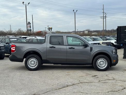 New 2025 Ford Maverick XL image 2