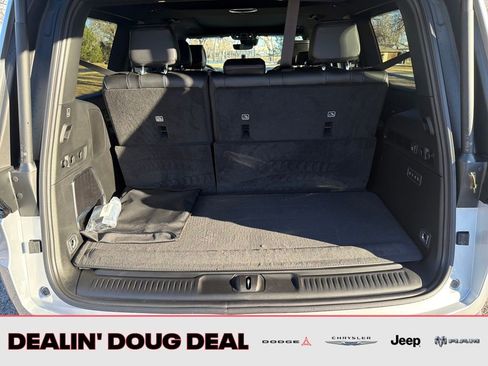 New 2026 Jeep Grand Wagoneer 4WD w/ Premium Group I image 12