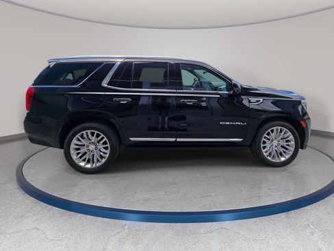 Used 2024 GMC Yukon Denali w/ Advanced Technology Package AWD/4WD image 5