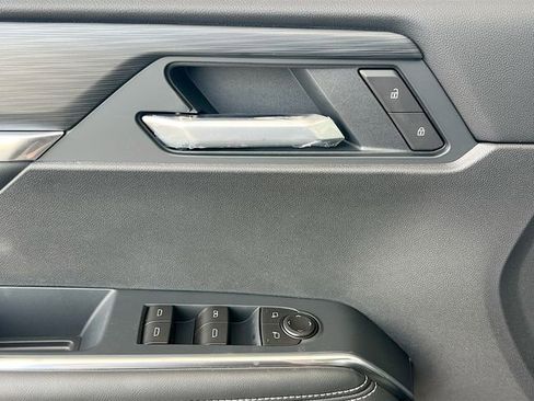 New 2026 GMC Acadia Elevation image 13