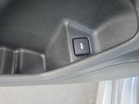 Used 2019 Honda Civic LX image 12
