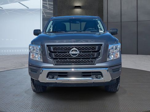 Used 2024 Nissan Titan SV image 9