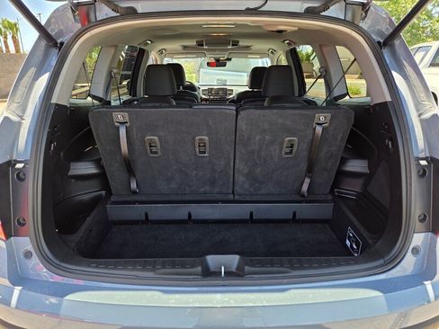 Used 2022 Honda Pilot Touring image 16
