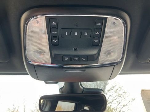 Used 2020 Jeep Grand Cherokee Limited X image 15