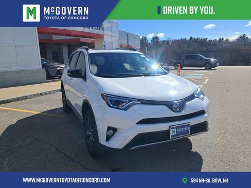 Used 2018 Toyota RAV4 SE AWD/4WD image 8