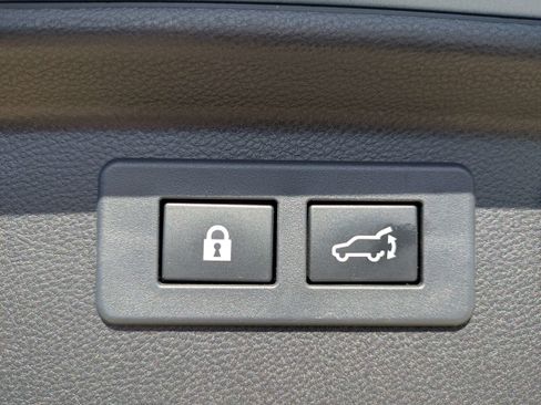 Used 2020 Subaru Forester Limited image 14