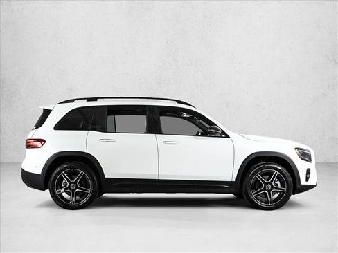 New 2026 Mercedes-Benz GLB 250 4MATIC image 5