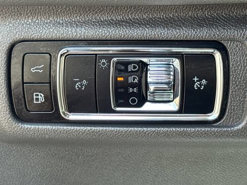 Used 2024 Lincoln Corsair Grand Touring AWD/4WD image 32