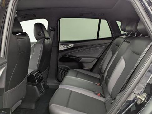 Used 2023 Volkswagen ID.4 Pro S RWD image 17