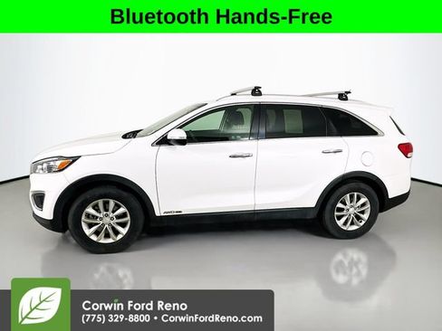 Used 2016 Kia Sorento LX AWD/4WD image 4