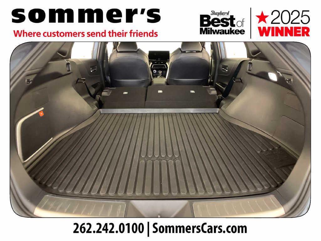 Used 2023 Toyota Venza Limited AWD/4WD image 28