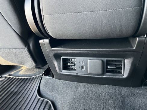 Used 2025 Chevrolet Silverado 1500 LT image 21