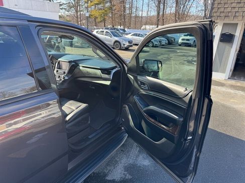 Used 2018 Chevrolet Tahoe LT image 43