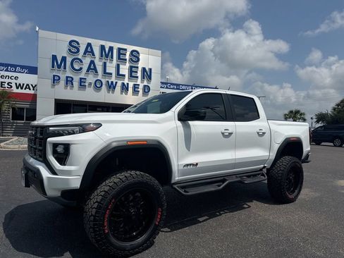 Used 2025 GMC Canyon AT4 AWD/4WD image 1
