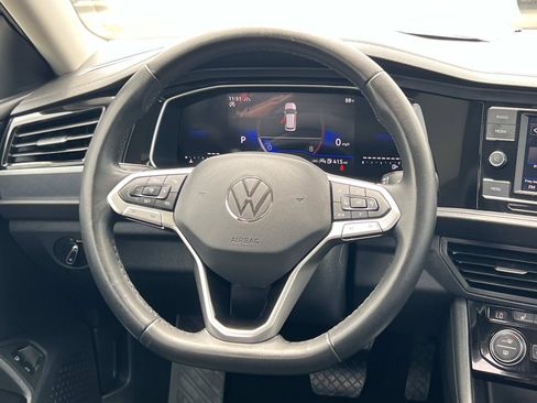Certified 2024 Volkswagen Jetta SE FWD image 8